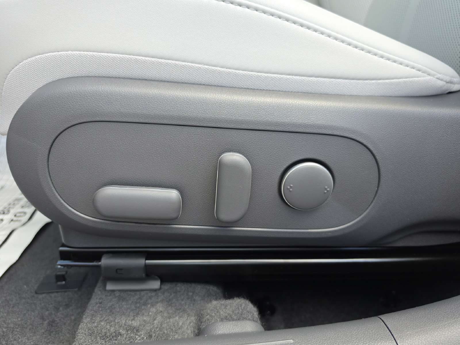 New 2026 Hyundai Kona Limited FWD image 23