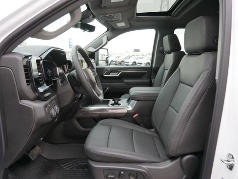 New 2026 Chevrolet Silverado 2500 LTZ w/ LTZ Premium Package AWD/4WD image 15