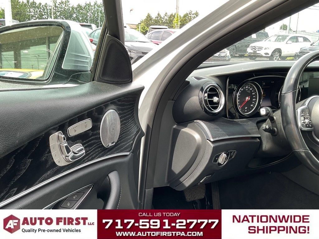 Used 2019 Mercedes-Benz E 300 4MATIC w/ Premium 1 Package image 4