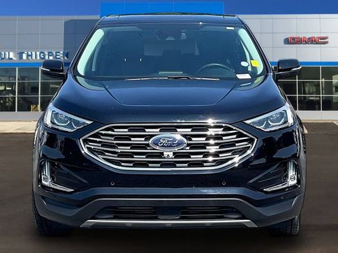 Used 2022 Ford Edge Titanium w/ Equipment Group 301A AWD/4WD image 2