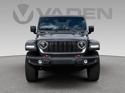 New 2026 Jeep Wrangler Unlimited Rubicon w/ Technology Group image 23