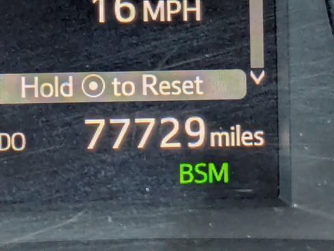 Used 2018 Toyota Highlander XLE image 38