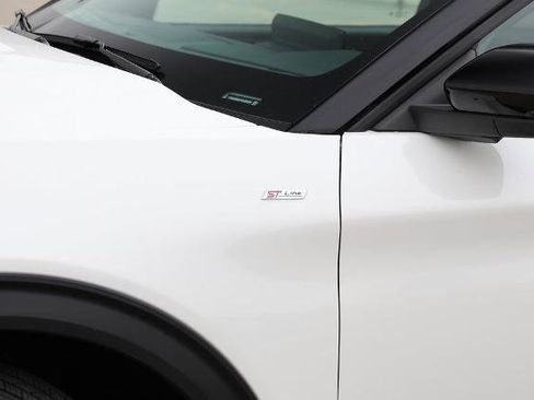 Certified 2025 Ford Explorer ST-Line image 4