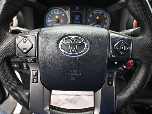 Used 2019 Toyota Tacoma TRD Off-Road image 14