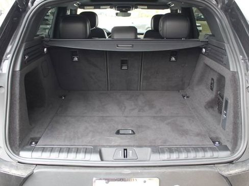 Used 2025 Land Rover Range Rover Sport SE image 25