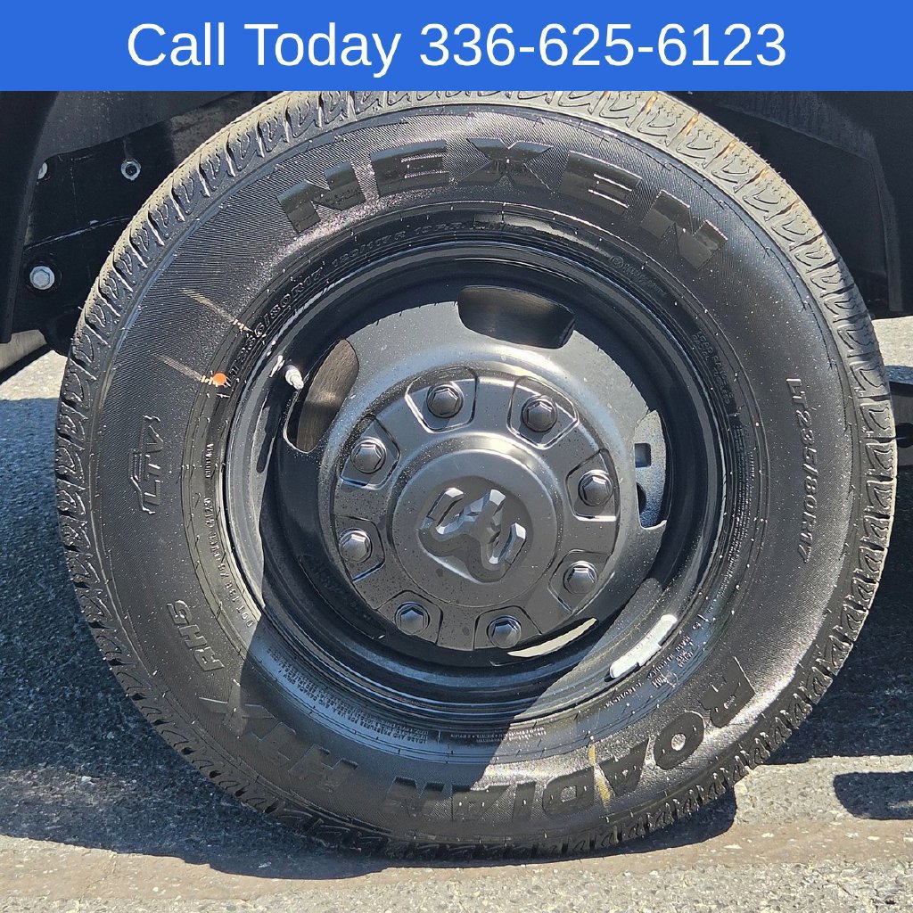 New 2026 RAM 3500 Tradesman AWD/4WD image 4