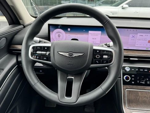 Certified 2025 Genesis GV80 2.5T Prestige image 13