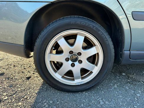 Used 2002 Volvo S60 2.4T image 25