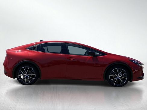 Certified 2026 Toyota Prius XLE FWD image 10