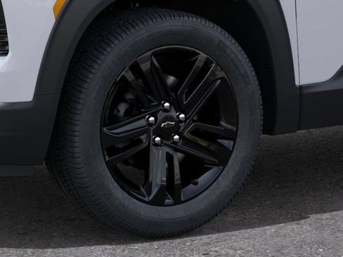 New 2026 Chevrolet TrailBlazer LT w/ Convenience Package FWD image 9