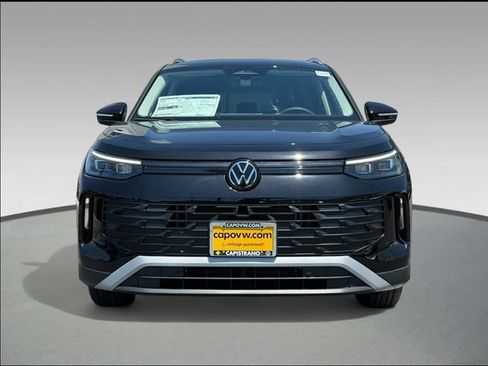 New 2025 Volkswagen Tiguan S image 2