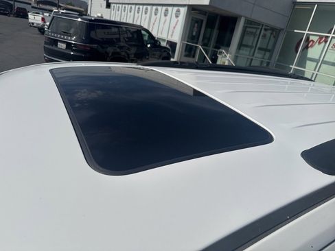 Certified 2022 Dodge Durango Citadel image 12