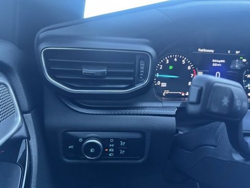 Used 2023 Ford Explorer ST-Line w/ Class IV Trailer Tow Package image 26