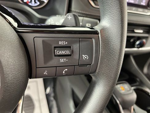 Used 2021 Nissan Rogue S FWD image 18