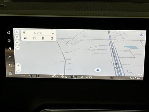 New 2025 Nissan Armada SL w/ Captain's Chari Seat Package image 18