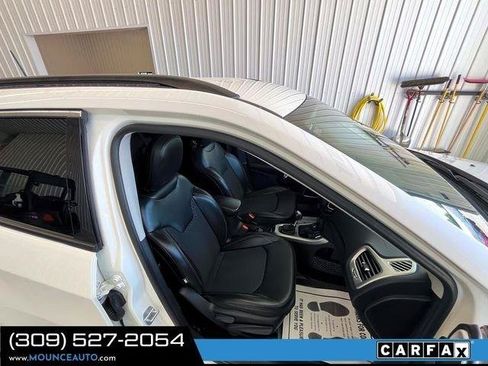 Used 2019 Jeep Compass Latitude w/ Safety & Security Group AWD/4WD image 5