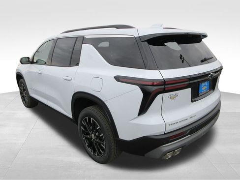 New 2026 Chevrolet Traverse LT w/ Sun and Wheel Package image 3