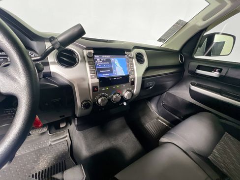 Used 2020 Toyota Tundra SR5 AWD/4WD image 25