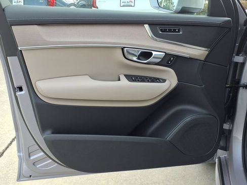 New 2026 Volvo XC90 B5 Core AWD/4WD image 13