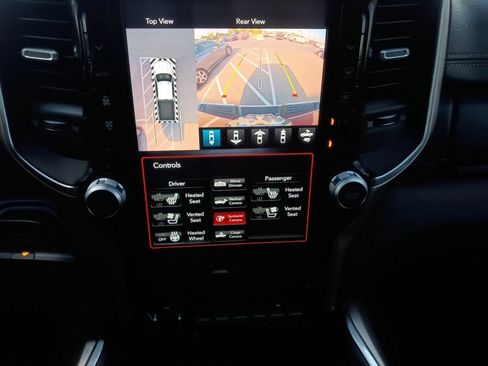 Used 2019 RAM 2500 Laramie AWD/4WD image 9