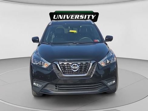 Used 2019 Nissan Kicks SR w/ SR Premium Package FWD image 8