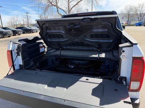 New 2026 Honda Ridgeline Black Edition image 17