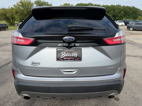 Used 2022 Ford Edge Titanium AWD/4WD image 6