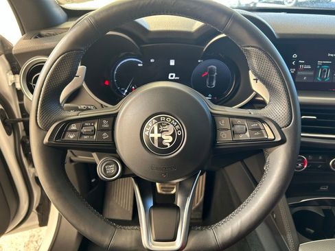 New 2024 Alfa Romeo Stelvio Veloce image 38