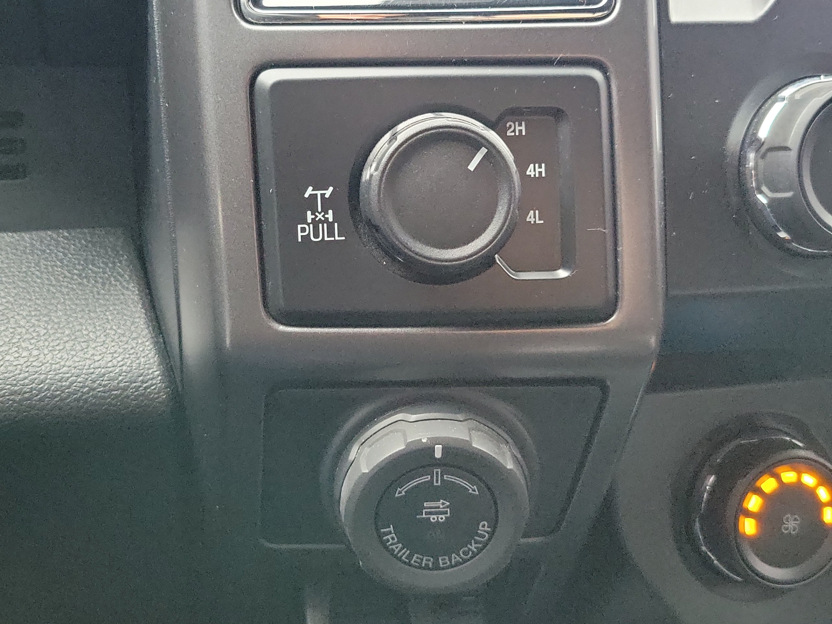 Used 2019 Ford F150 XLT w/ Equipment Group 302A Luxury AWD/4WD image 28