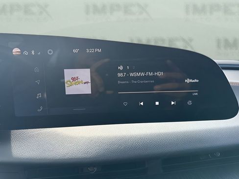 Used 2024 Lucid Air Touring image 18