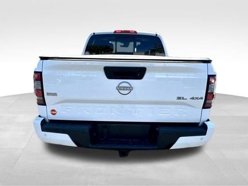 Used 2024 Nissan Frontier SL w/ Technology Package AWD/4WD image 5