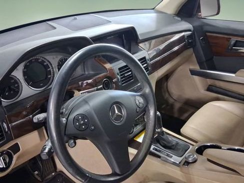 Used 2011 Mercedes-Benz GLK 350 2WD image 25