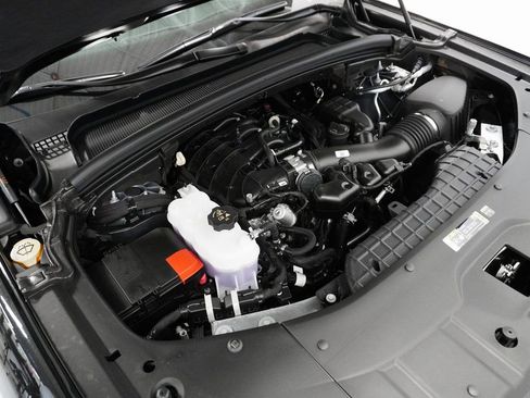 New 2025 Jeep Grand Cherokee L Limited image 10