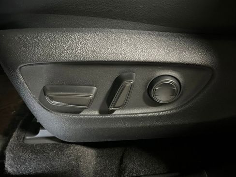 New 2026 Toyota Highlander XLE AWD/4WD image 18