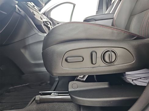 Certified 2023 Chevrolet Equinox RS w/ LPO, Floor Liner Package image 35