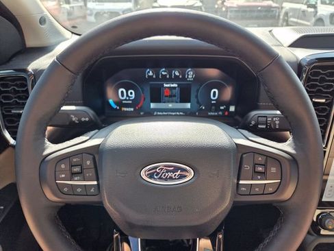 Certified 2025 Ford Ranger Lariat RWD image 28