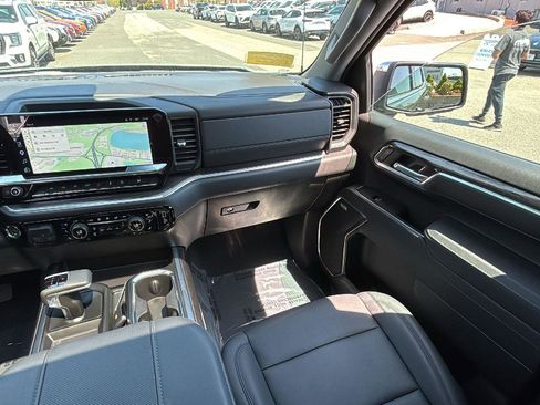 Used 2025 Chevrolet Silverado 1500 LTZ w/ LTZ Premium Package AWD/4WD image 29