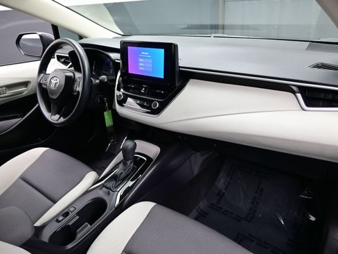Used 2026 Toyota Corolla LE FWD image 14