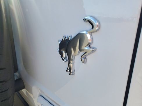 New 2025 Ford Bronco Badlands image 11