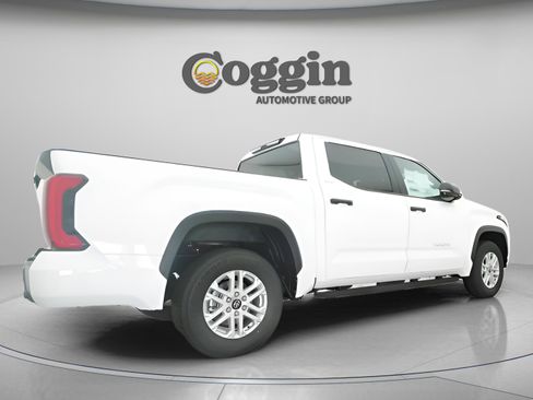 New 2026 Toyota Tundra SR5 w/ SR5 Convenience Package image 19