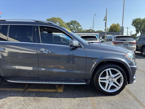 Used 2015 Mercedes-Benz GL 550 4MATIC w/ Accessory Chrome Package image 10