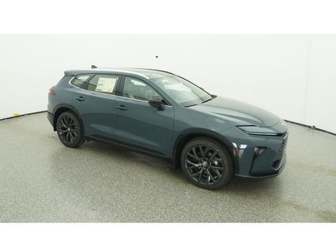 New 2025 Toyota Crown Signia image 12