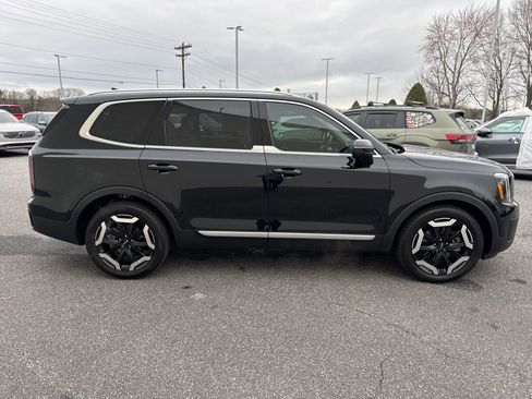 Used 2023 Kia Telluride EX image 8