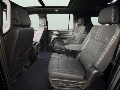 Certified 2023 Chevrolet Suburban RST w/ Luxury Package AWD/4WD image 27
