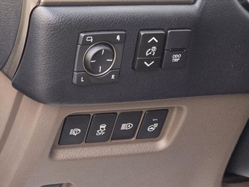 Used 2021 Lexus GX 460 Premium image 9