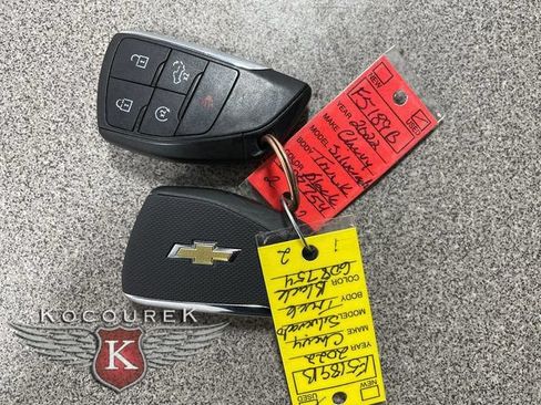 Used 2022 Chevrolet Silverado 1500 LTZ AWD/4WD image 25