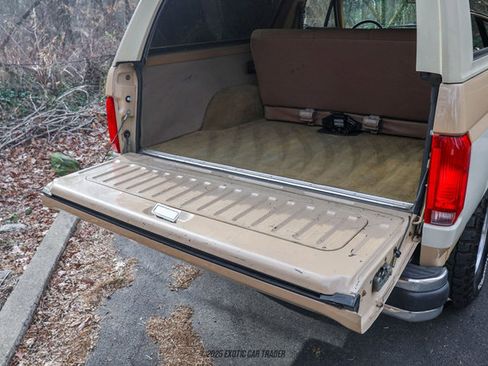 Used 1990 Ford Bronco AWD/4WD image 75