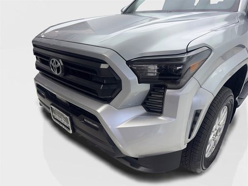 Used 2025 Toyota Tacoma SR5 image 16