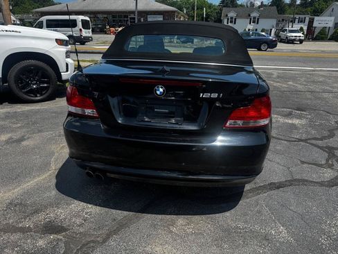 Used 2009 BMW 128i Convertible RWD image 5