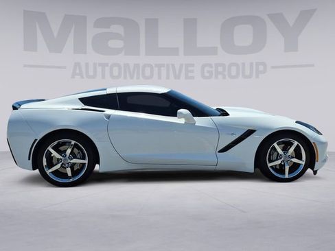Used 2015 Chevrolet Corvette Stingray Coupe RWD image 6